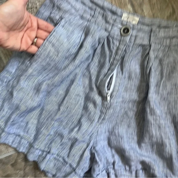 Andrea Jovine 100% Linen, Blue and White Striped High Waisted Shorts, Women’s 4 - Picture 9 of 10
